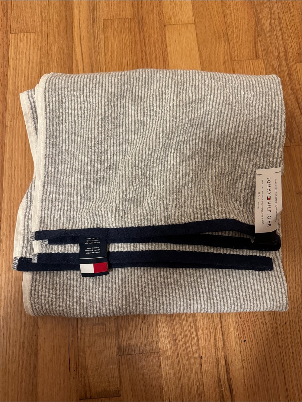 ✅ NWT TOMMY HILFIGER Designer Striped Bath Towel 100% Cotton 28” x 54” Brand New